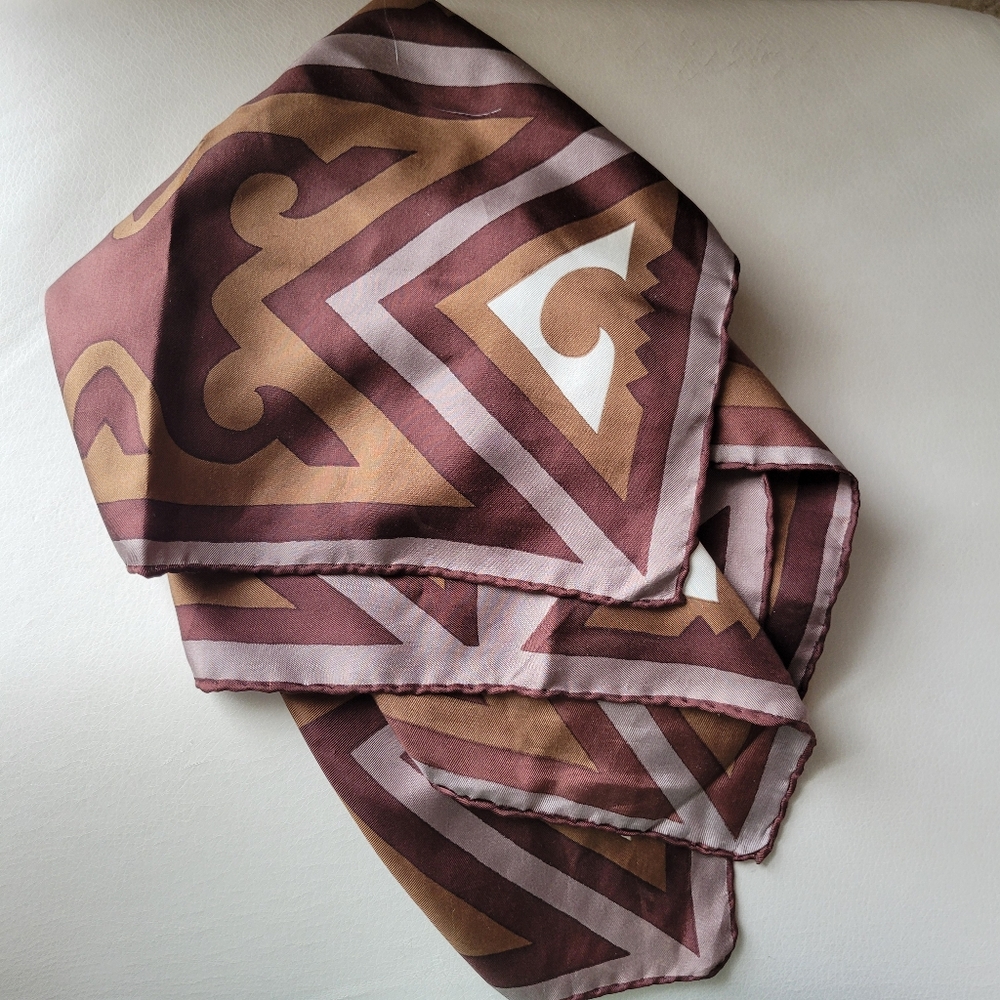 Vintage Christian Dior Brown &Tan Geometric Scarf Handrolled Edges 80s-90s - Picture 10 of 15
